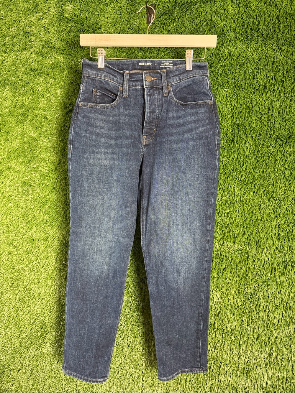 Old Navy High-Rise Straight-Leg Jeans in Dark Blue Wash